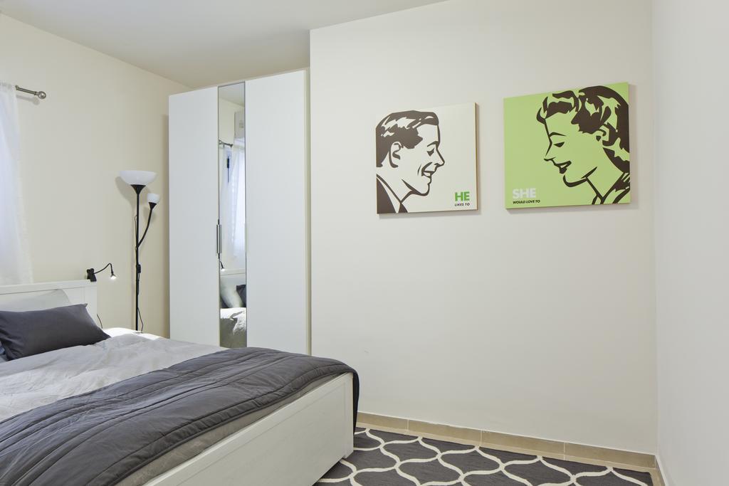 Tlv Suites By The Sea - 2 Rooms تل أبيب المظهر الخارجي الصورة